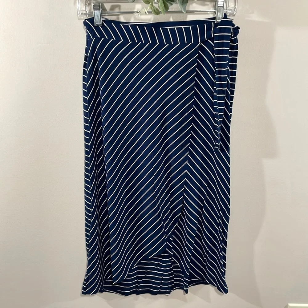 Adrienne Vittadini Faux Wrap Skirt Navy and White Striped XS